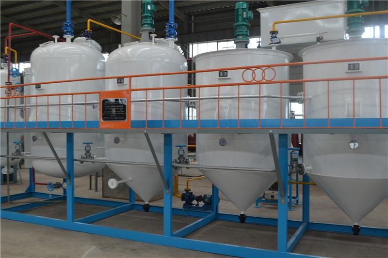 Palm oil crystallization equipment in an industrial processing line